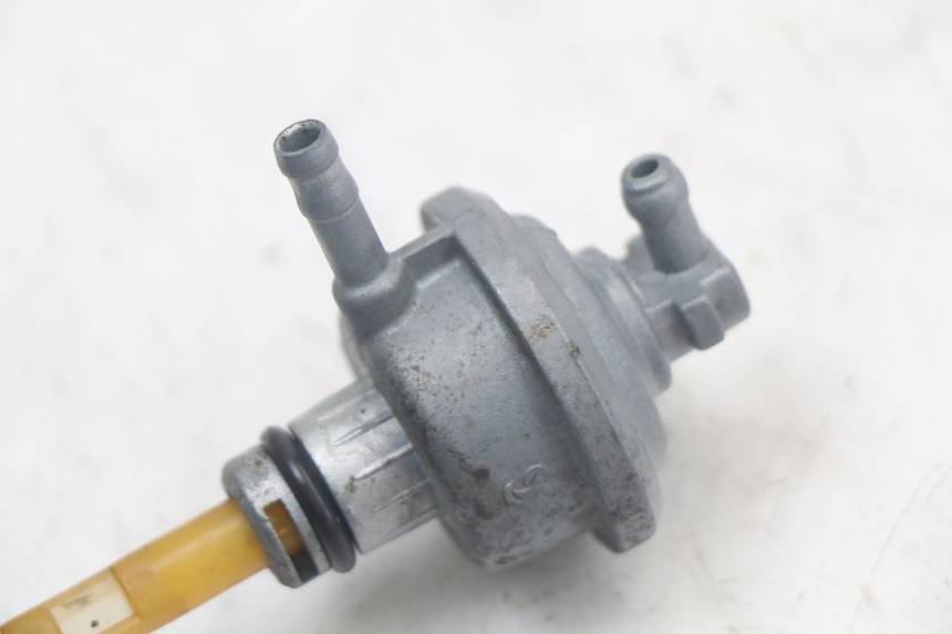 photo de RESERVOIRONTVANGST MBK STUNT NAKED 50 (2004 - 2018) - Zoom op gebruiksstaat