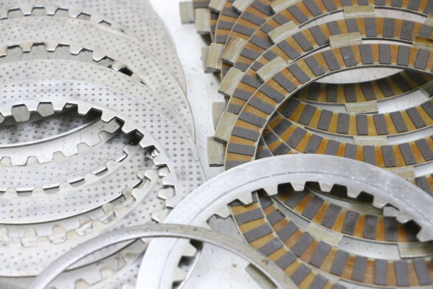 photo de KOPPELINGSPLAAT YAMAHA FJR ABS 1300 (2006 - 2012) - Zoom op gebruiksstaat