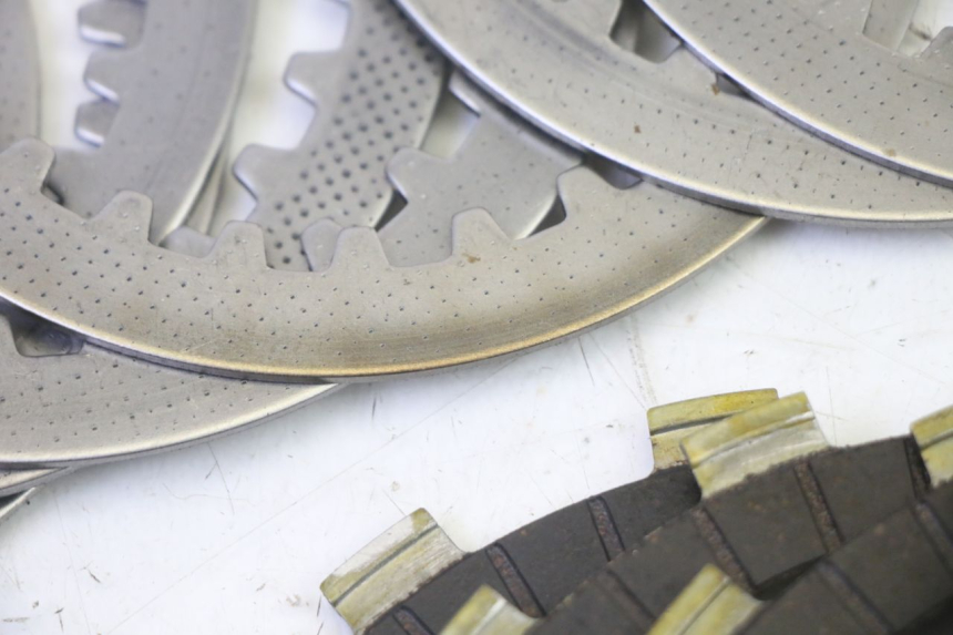 photo de KOPPELINGSPLAAT YAMAHA FZ6 N FAZER 600 (2004 - 2006) - Zoom op gebruiksstaat