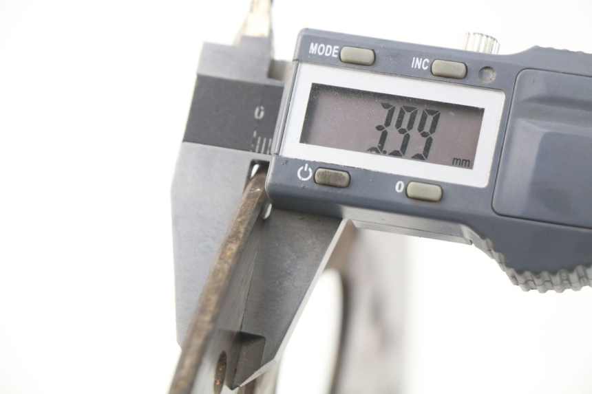 photo de ACHTERREM SCHIJF PIAGGIO CARNABY 125 (2007 - 2011) - Detail van het onderdeel