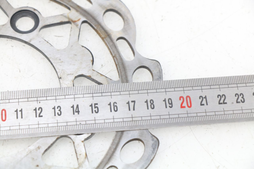 photo de ACHTERREM SCHIJF LONCIN DIRT BIKE 125 - Detail van het onderdeel