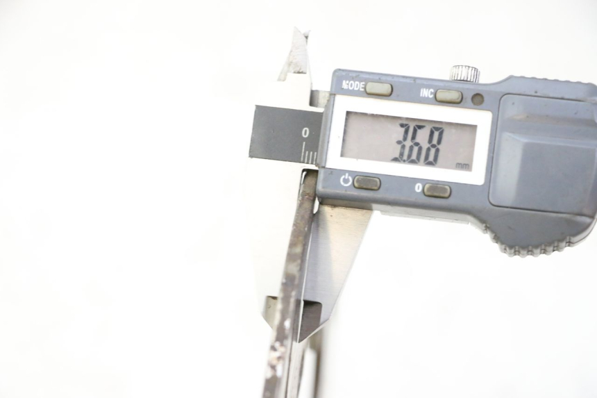 photo de ACHTERREM SCHIJF APRILIA ETX 125 (1998 - 2002) - Detail van het onderdeel