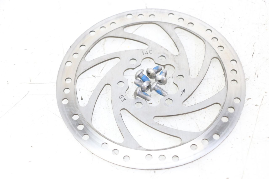 photo de ACHTERREM SCHIJF SEGWAY NINEBOT F40E 1 - Zoom op gebruiksstaat