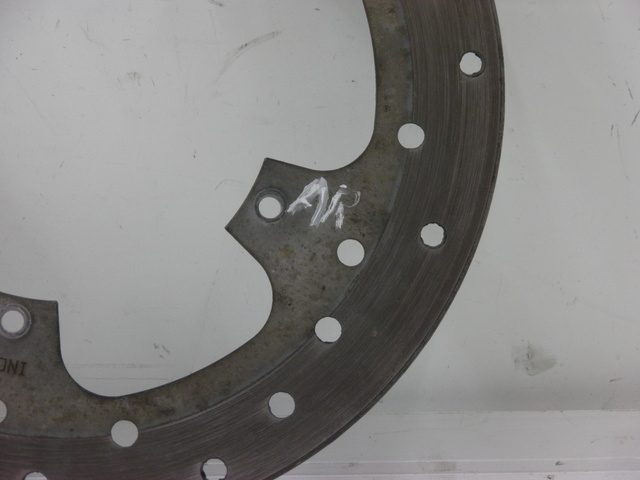 photo de ACHTERREM SCHIJF PIAGGIO BEVERLY 125 (1998 - 2005) - Detail van het onderdeel