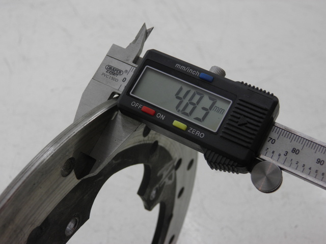 photo de ACHTERREM SCHIJF PIAGGIO XEVO - X EVO 125 (2010 - 2015) - Detail van het onderdeel