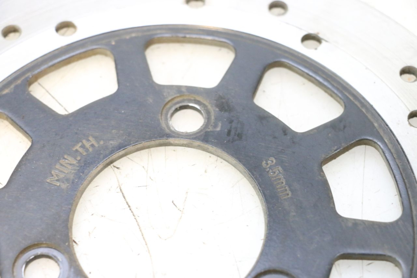 photo de ACHTERREM SCHIJF EFUN PUSA 1 - Technische close-up