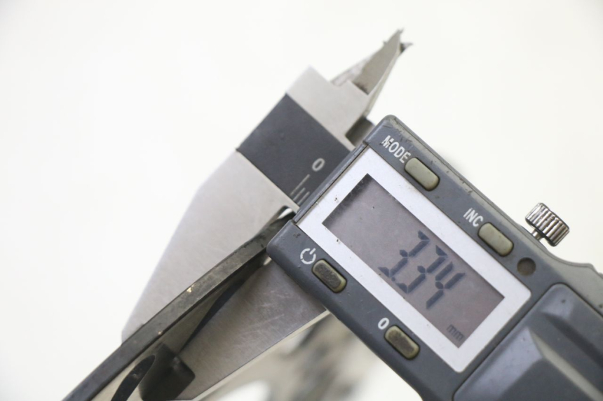 photo de ACHTERREM SCHIJF APOLLO RFZ 125 - Technische close-up