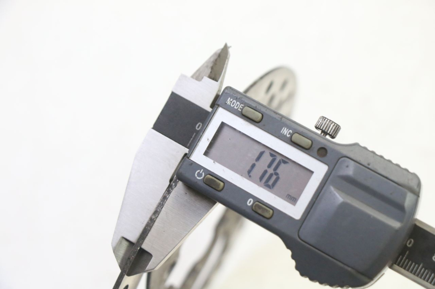 photo de ACHTERREM SCHIJF HERO S10 1 - Technische close-up