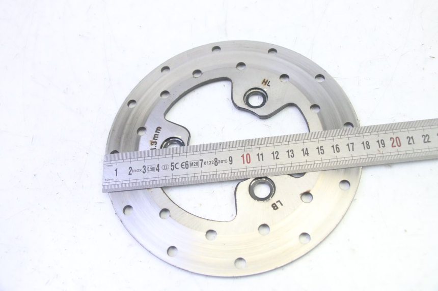 photo de VOORREMMESCHIJF KYMCO AGILITY 4T 50 (2018 - 2022) - Zoom op gebruiksstaat