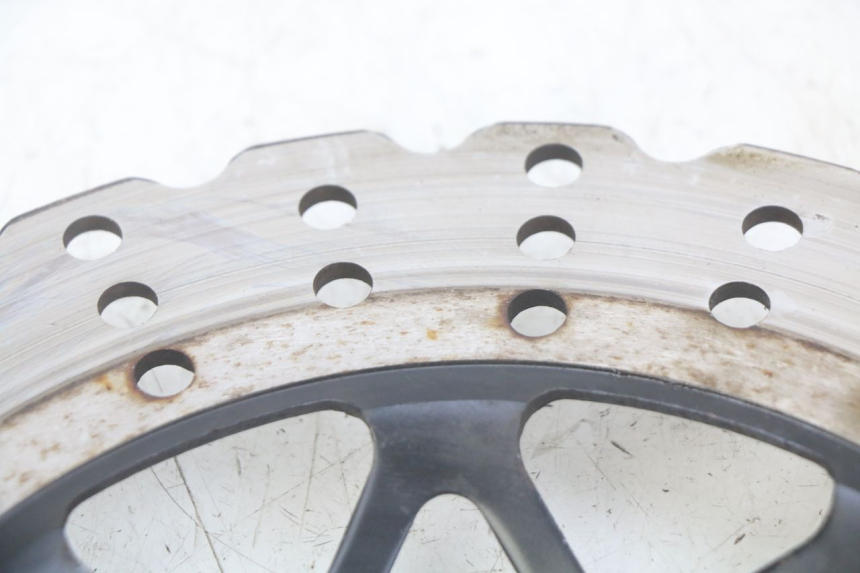 photo de VOORREM SCHIJF NECO ALEXONE 125 (2017 - 2024) - Bevestigingspunten