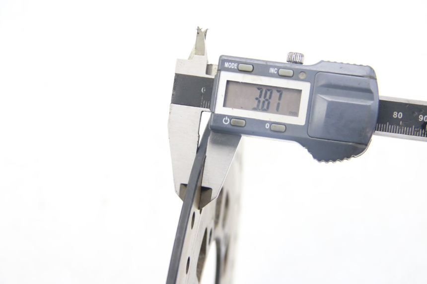 photo de VOORREMMESCHIJF YAMAHA BW'S BWS 125 (2010 - 2013) - Zoom op gebruiksstaat