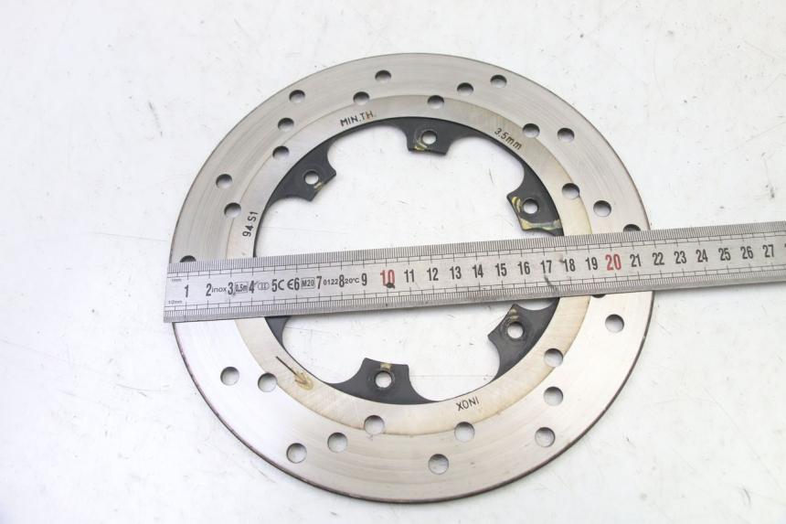 photo de VOORREM SCHIJF PIAGGIO NEW TYPHOON 50 (2018 - 2021) - Zoom op gebruiksstaat