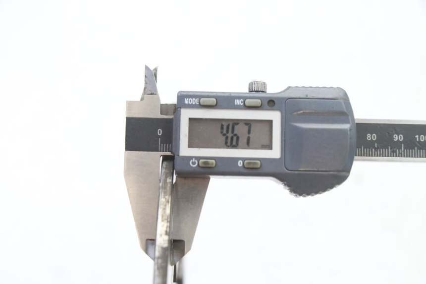 photo de VOORREM SCHIJF GILERA NEXUS 125 (2009 - 2013) - Bevestigingspunten