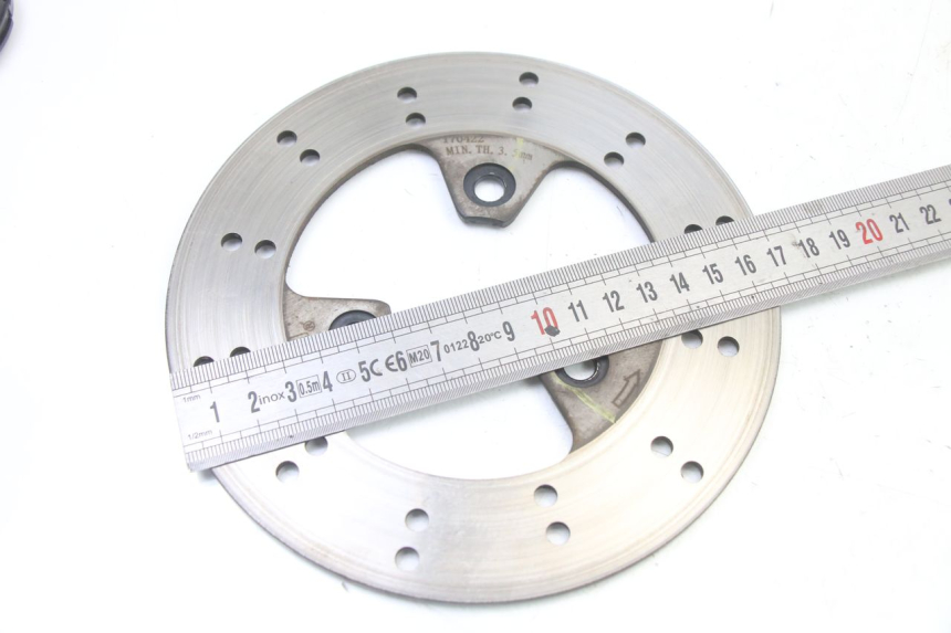 photo de VOORREMMESCHIJF PEUGEOT KISBEE 4T 50 (2010 - 2017) - Zoom op gebruiksstaat