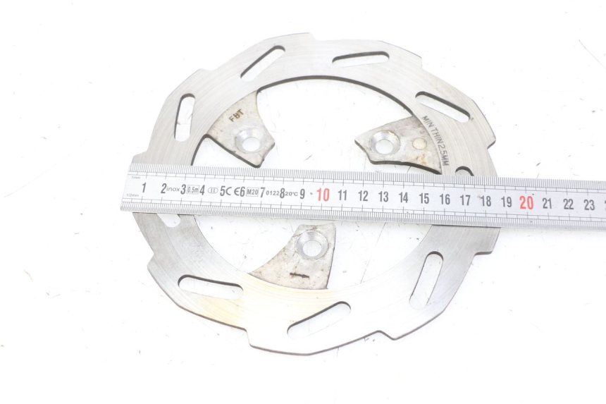 photo de VOORREM SCHIJF PEUGEOT TKR TREKKER FURIOUS 50 (2005 - 2014) - Andere kijkhoek