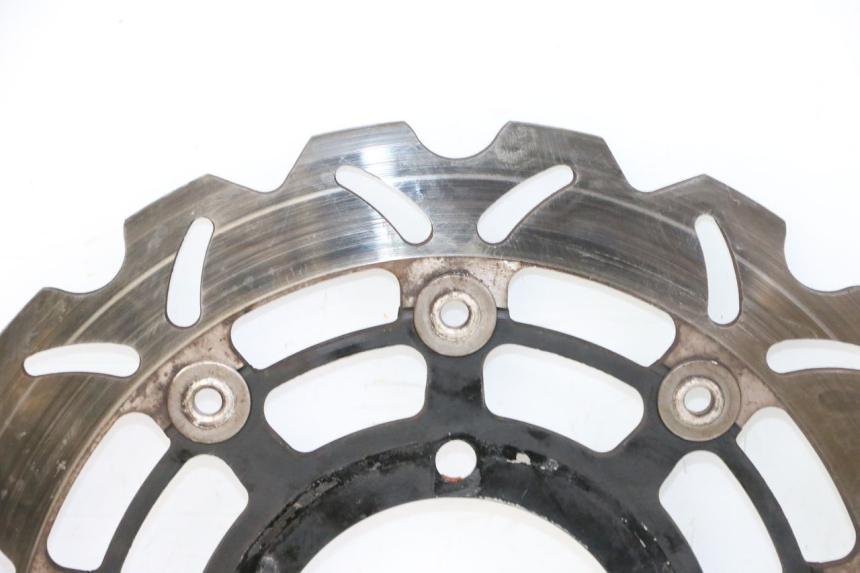 photo de VOORREM SCHIJF MAG POWER R-STREET 50 (2016 - 2025) - Bevestigingspunten