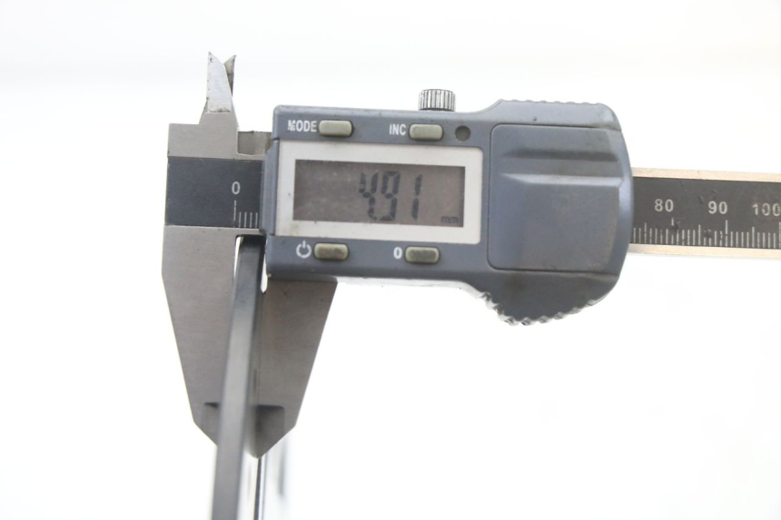 photo de VOORREM SCHIJF ROYAL ENFIELD HYMALAYAN 410 (2016 - 2023) - Bevestigingspunten