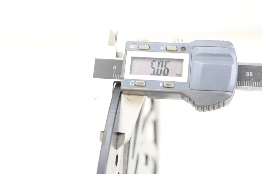 photo de VOORREM SCHIJF ROYAL ENFIELD SCRAM 411 (2022 - 2024) - Staat van het oppervlak