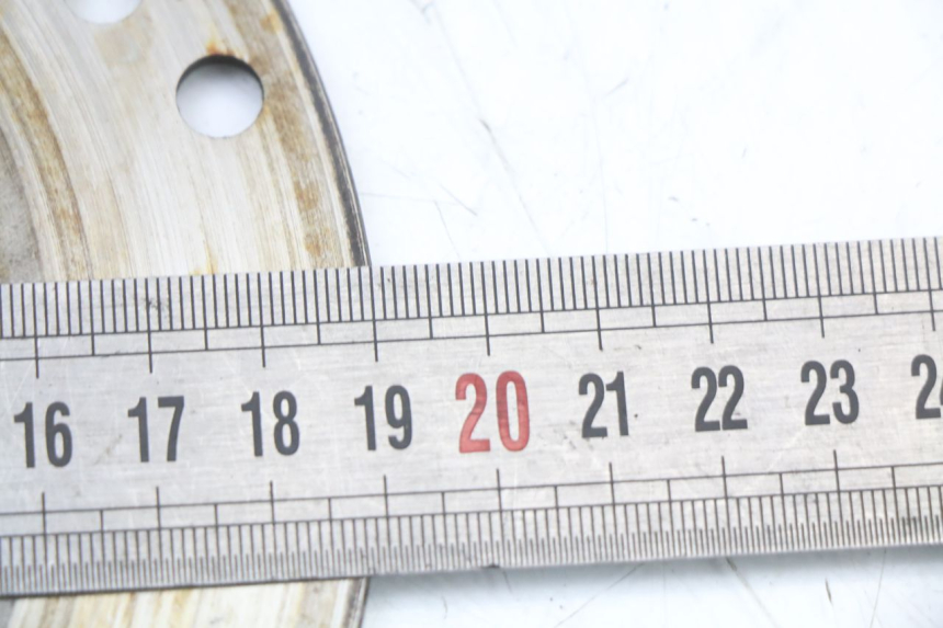 photo de VOORREMMESCHIJF APRILIA SR CARB LC 2T 50 (2004 - 2012) - Andere kijkhoek