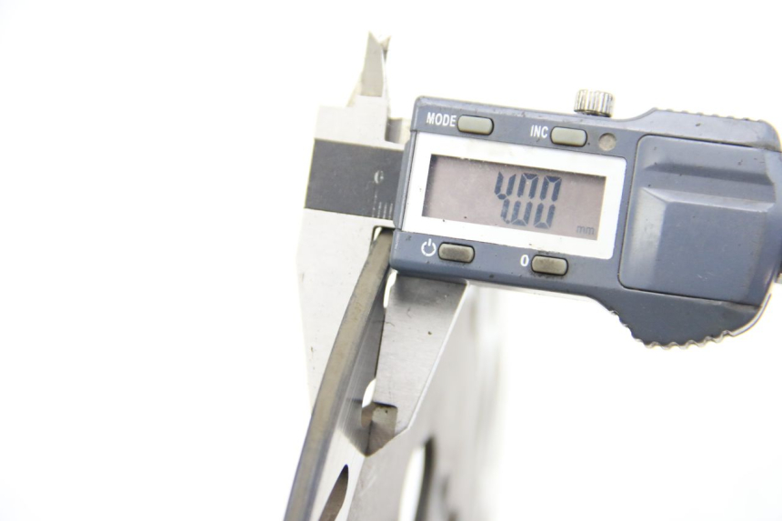 photo de VOORREM SCHIJF PEUGEOT TWEET 4T 50 (2010 - 2014) - Zoom op gebruiksstaat