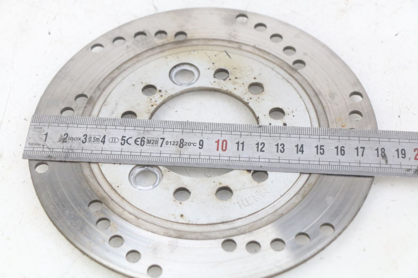 photo de VOORREM SCHIJF YIYING YY125T 125 (2006 - 2014) - Detail van het onderdeel