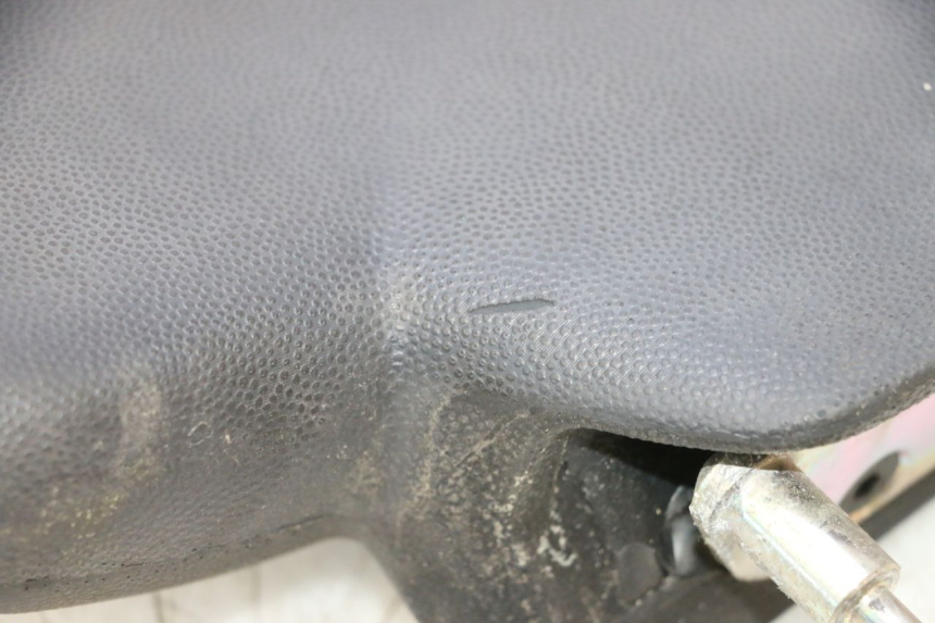 photo de RUGSTEUN PIAGGIO MP3 RL 250 (2006 - 2010) - Overzicht