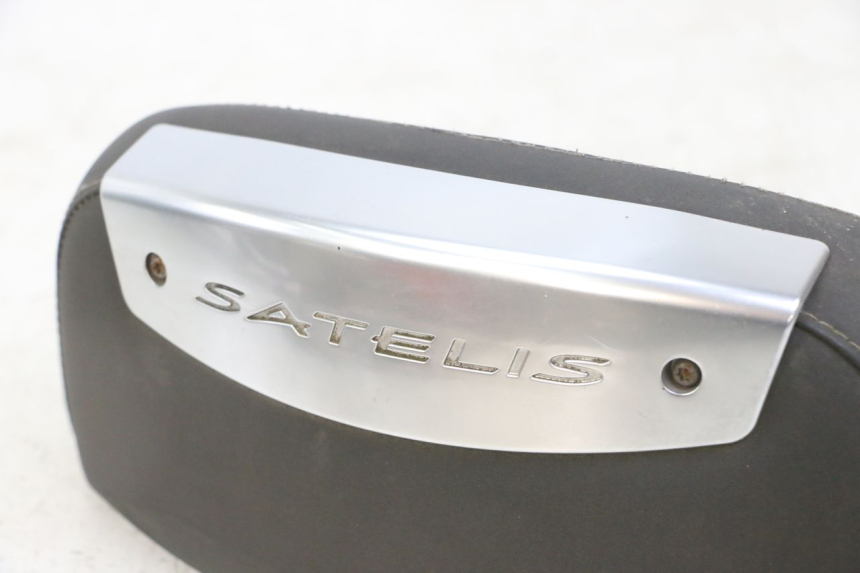 photo de RUGSTEUN PEUGEOT SATELIS 125 (2013 - 2018) - Detail van het onderdeel