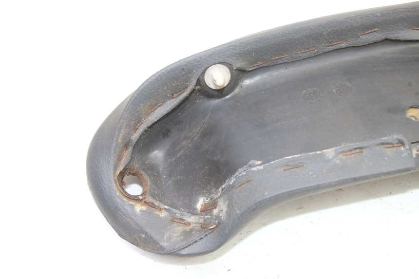 photo de RUGSTEUN PIAGGIO SUPER LX 125 (2000 - 2003) - Bevestigingspunten