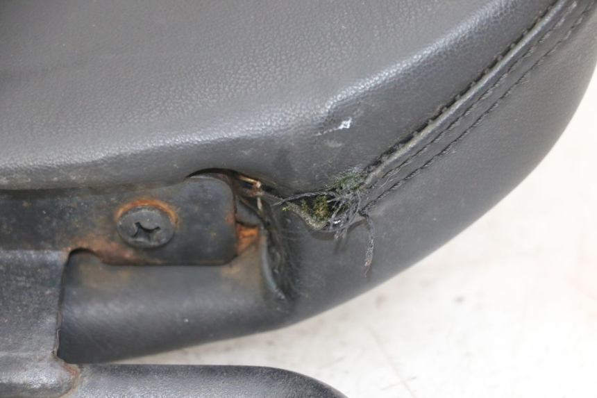 photo de RUGSTEUN SUZUKI BURGMAN 125 (2018 - 2021) - Zoom op gebruiksstaat