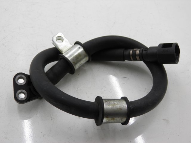 photo de BRANDSTOFSLANG HONDA FES S-WING SWING ABS 125 (2007 - 2015) - Hoofdaanzicht