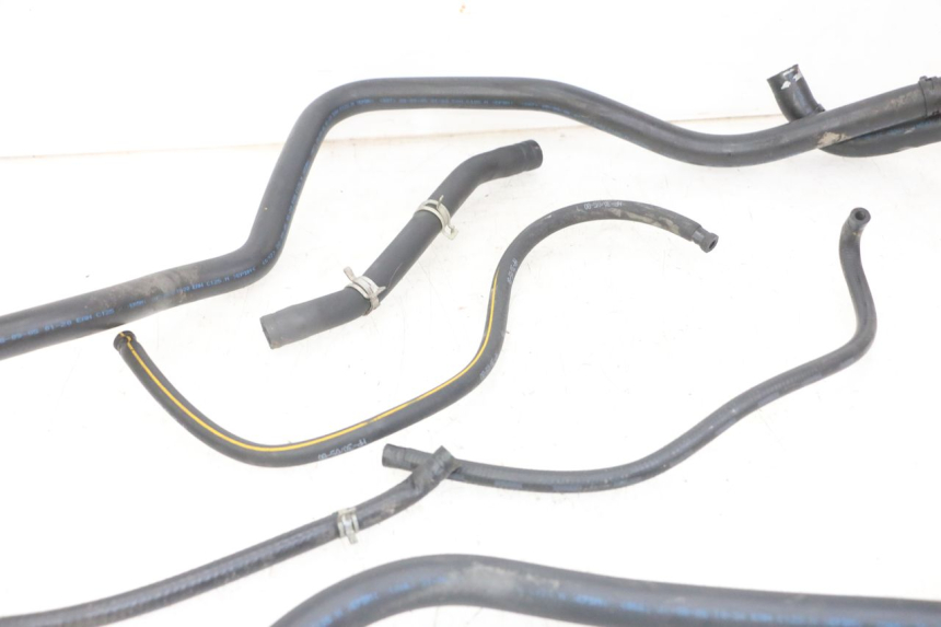 photo de RADIATEURSLANG PEUGEOT ELYSTAR 125 (2002 - 2007) - Zoom op gebruiksstaat