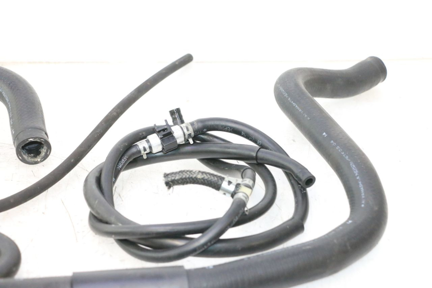 photo de RADIATEURSLANG HONDA FJS SILVER WING SILVERWING 400 (2005 - 2008) - Bevestigingspunten