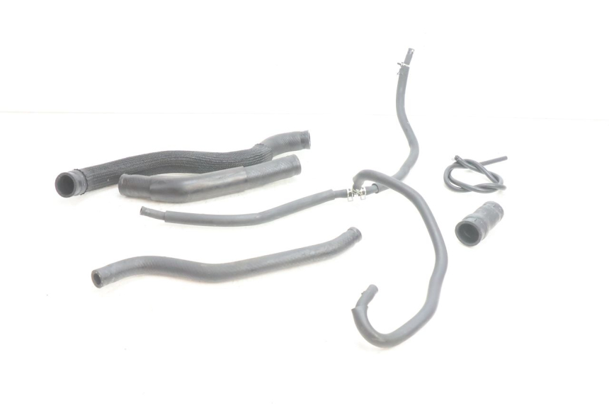 photo de RADIATEURSLANG YAMAHA FZ8 800 (2010 - 2016) - Hoofdaanzicht