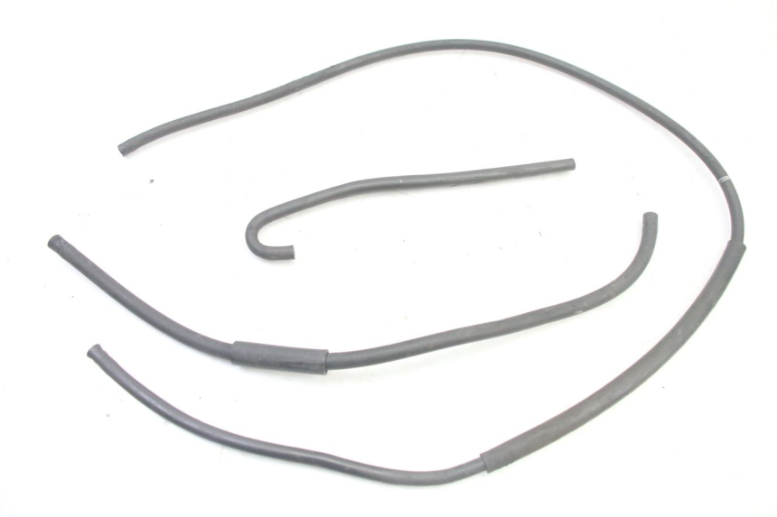 photo de RADIATEURSLANG SUZUKI GSR 750 (2011 - 2017) - Detail van het onderdeel