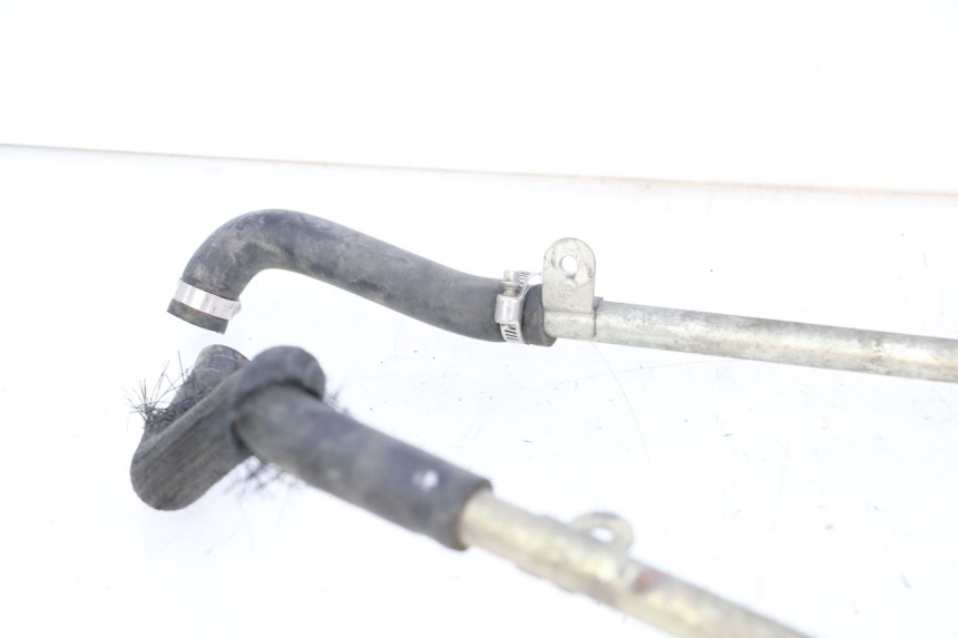 photo de RADIATEURSLANG SUZUKI SIXTEEN 125 (2008 - 2010) - Bevestigingspunten