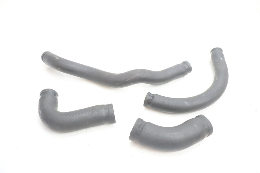 photo de RADIATORSLANG HONDA ST PAN EUROPEAN 1100 (1990 - 2002) - Detail van het onderdeel