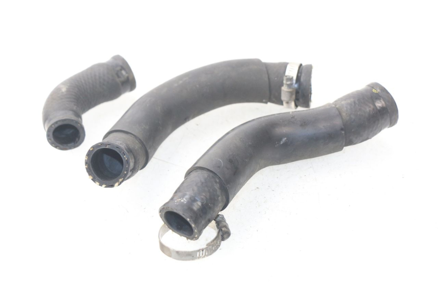 photo de RADIATEURSLANG YAMAHA TDM ABS 900 (2002 - 2014) - Detail van het onderdeel