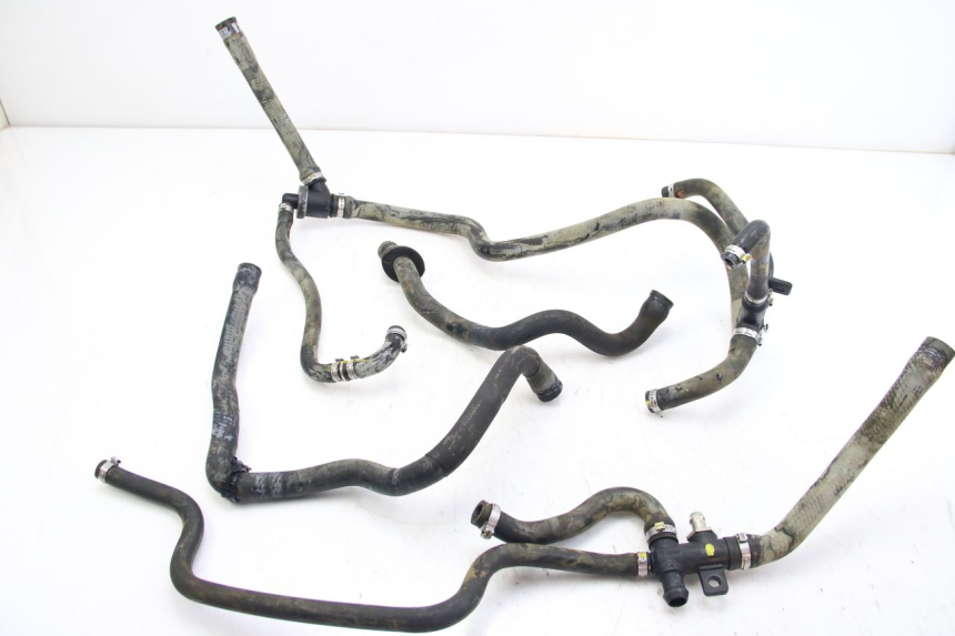 photo de RADIATEURSLANG PIAGGIO VESPA GTS SUPER IE 125 (2009 - 2016) - Hoofdaanzicht