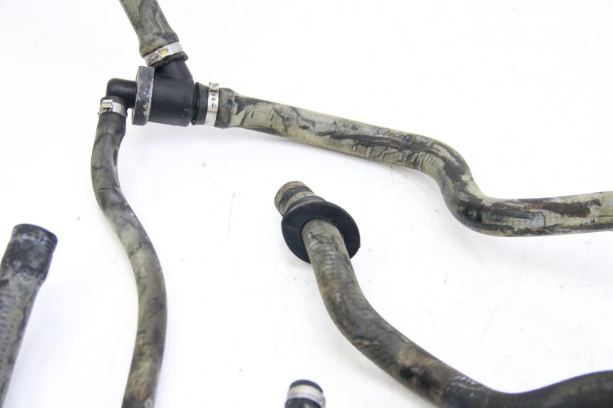 photo de RADIATEURSLANG PIAGGIO VESPA GTS SUPER IE 125 (2009 - 2016) - Bevestigingspunten