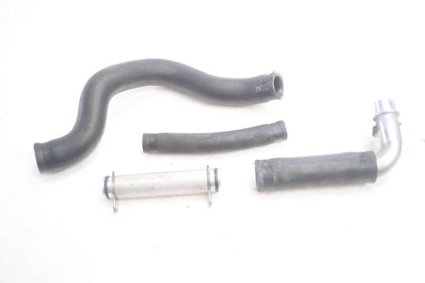 photo de RADIATORSLANG HONDA XLV VARADERO 125 (2007 - 2012) - Detail van het onderdeel