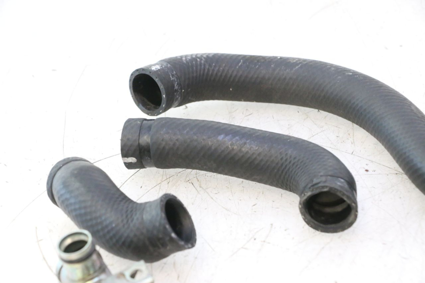 photo de RADIATEURSLANG KAWASAKI ZZR 600 (1995 - 2004) - Detail van het onderdeel