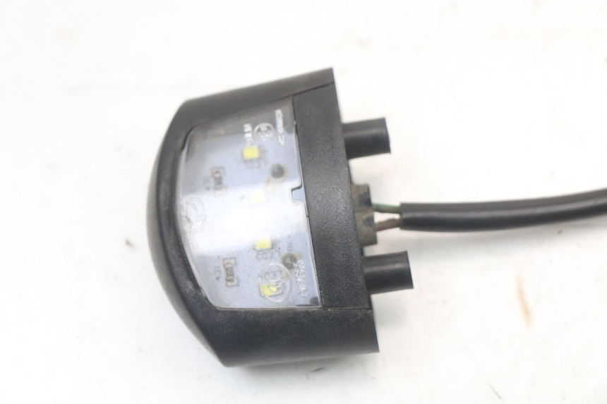 photo de Kentekenverlichting EBROH BRAVO GLE 1 (2020 - 2024) - Detail van het onderdeel