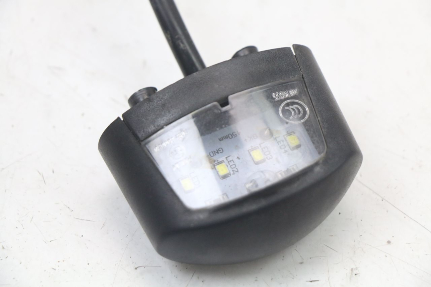 photo de Kentekenverlichting EBROH BRAVO GLE 1 (2020 - 2024) - Zoom op gebruiksstaat