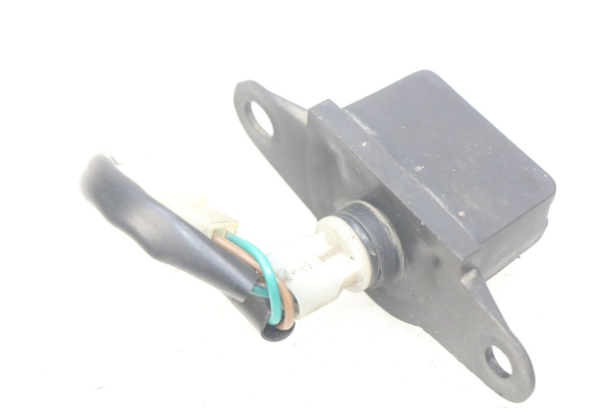 photo de Kentekenverlichting HONDA FES PANTHEON 2T 125 (1998 - 2002) - Zoom op gebruiksstaat