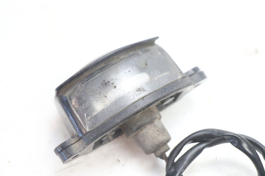 photo de NUMMERPLAATVERLICHTING SUZUKI GSX F GSXF 750 (1988 - 1998) - Detail van het onderdeel