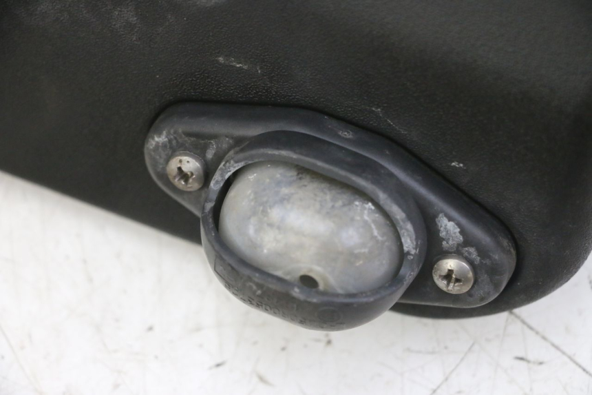 photo de Kentekenverlichting PIAGGIO MP3 LT 300 (2010 - 2016) - Detail van het onderdeel