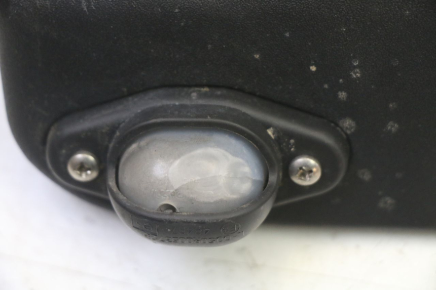 photo de Kentekenverlichting PIAGGIO MP3 RL 250 (2006 - 2010) - Zoom op gebruiksstaat