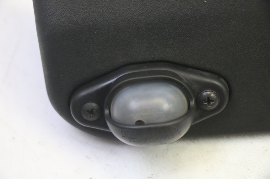 photo de Kentekenverlichting PIAGGIO MP3 RL 250 (2006 - 2010) - Detail van het onderdeel