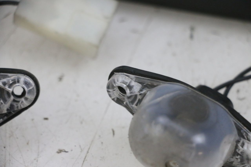 photo de Kentekenverlichting PIAGGIO MP3 RL 250 (2006 - 2010) - Gecontroleerd onderdeel