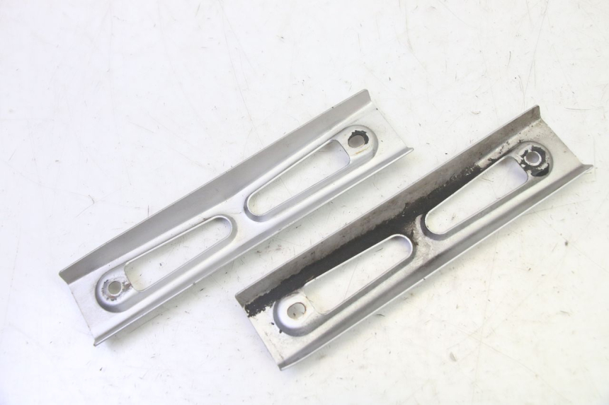 photo de RADIATEURKAP YAMAHA FZ6 N FAZER 600 (2004 - 2006) - Zoom op gebruiksstaat